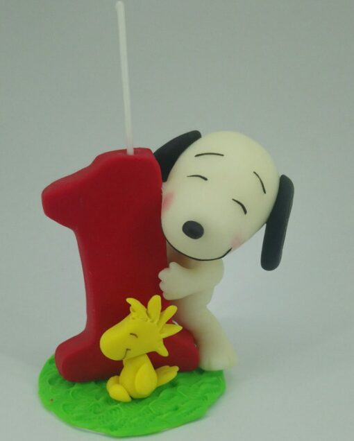 snoopy candle
